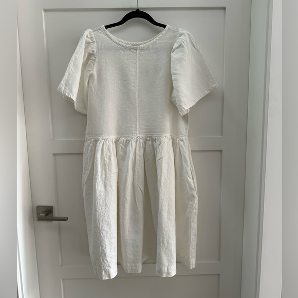Shelter’s mini Agnes dress in white. 100% linen. Size small. - Picture 8 of 8